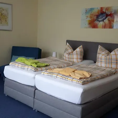 Haus Idyll Bed & Breakfast *